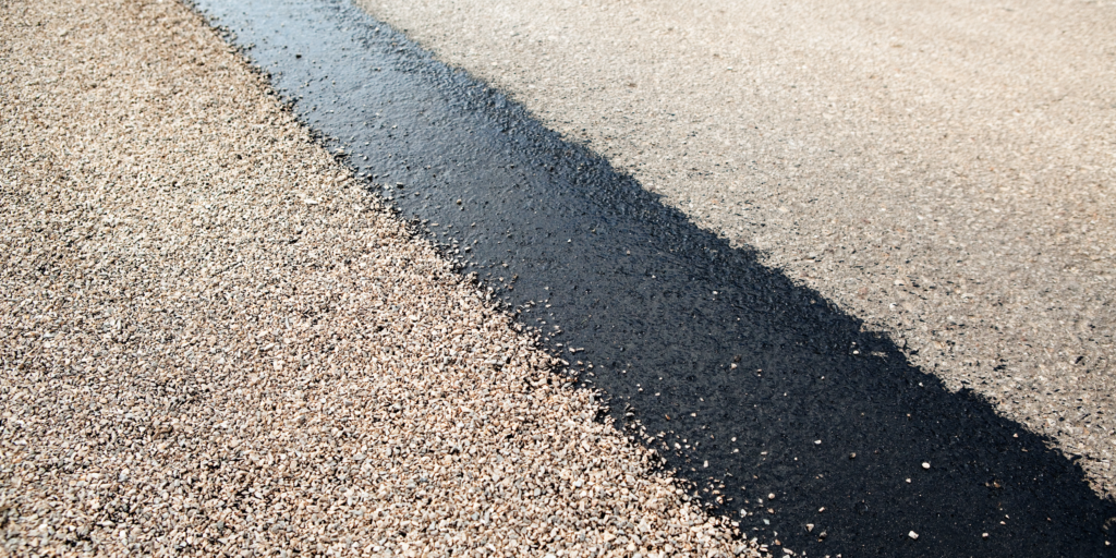 Sealing asphalt